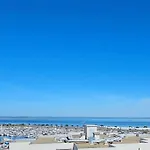 Vue Panoramique Sur Bassin,piscine Et Terrasse * آركاشو