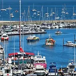 Vue Panoramique Sur Bassin,piscine Et Terrasse * آركاشو