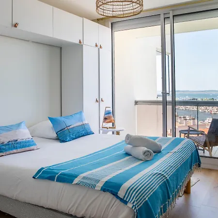 Apartment Vue Panoramique Sur Bassin,piscine Et Terrasse